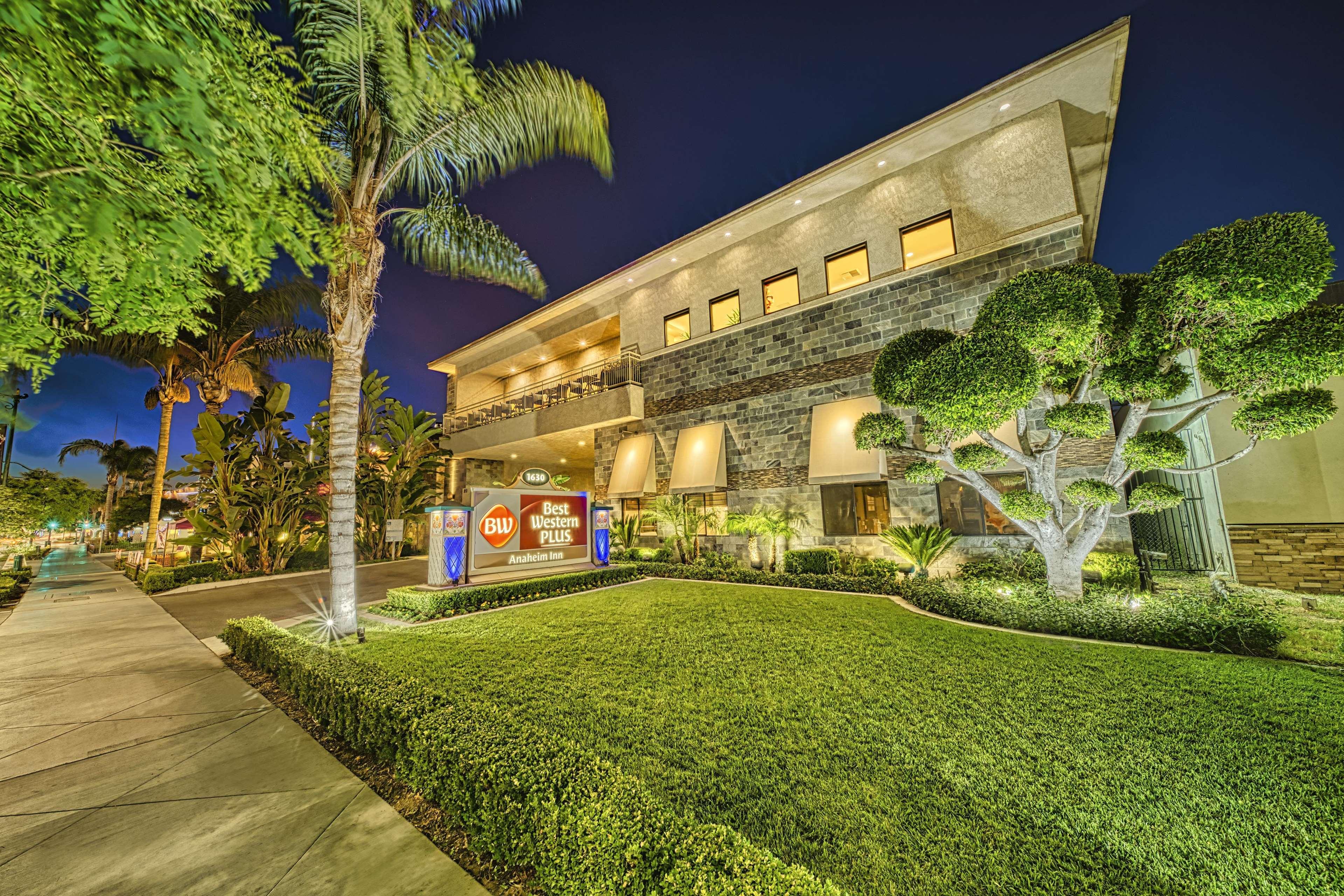 Best Western Plus Anaheim Inn Экстерьер фото